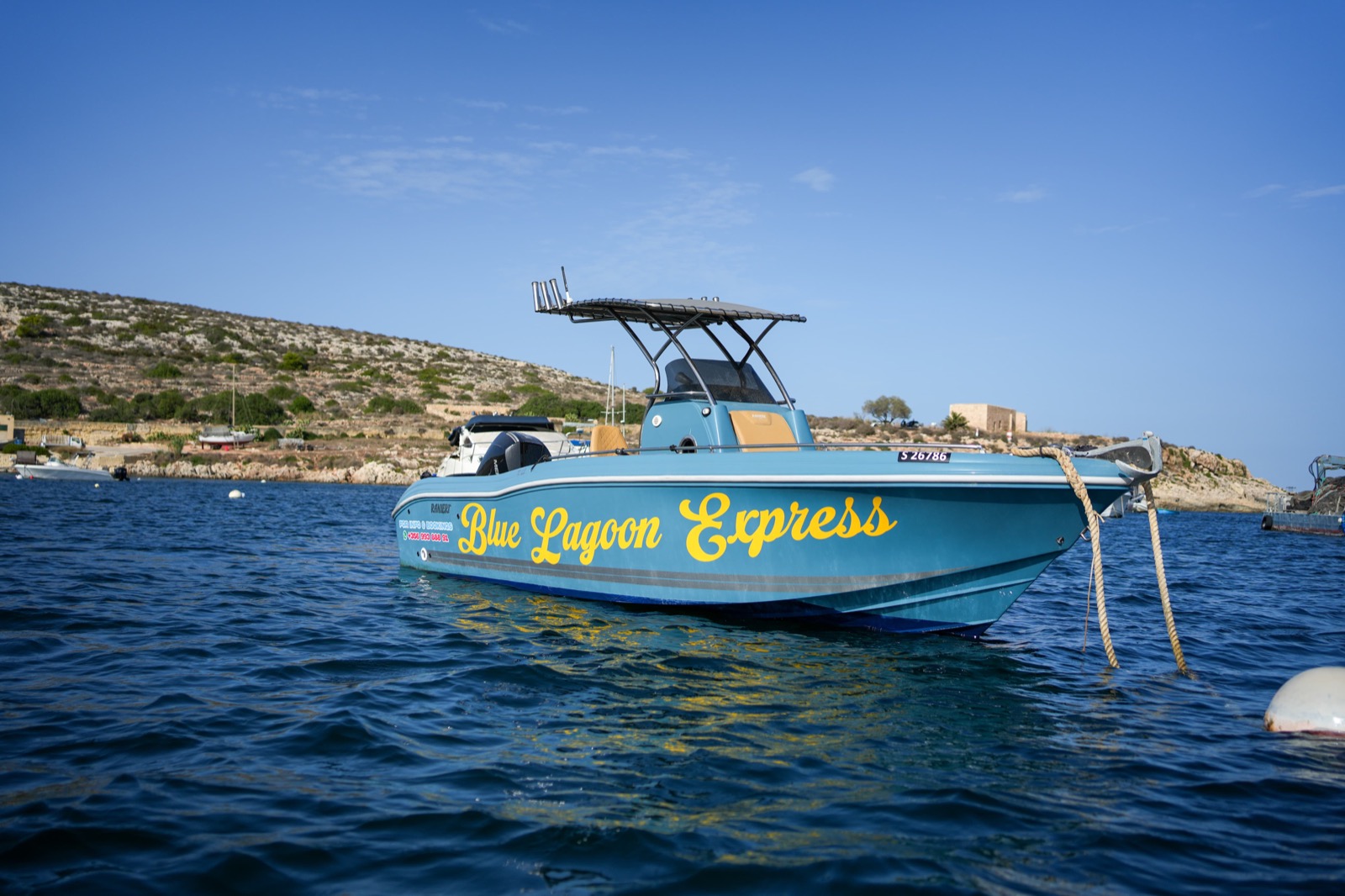 Blue Lagoon Express in Comino